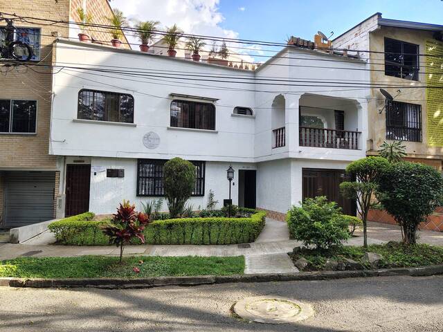 Venta en La America, Lorena - Medellín